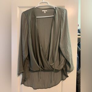 Women’s top with styles. New without tag. Bought from urban outfitters